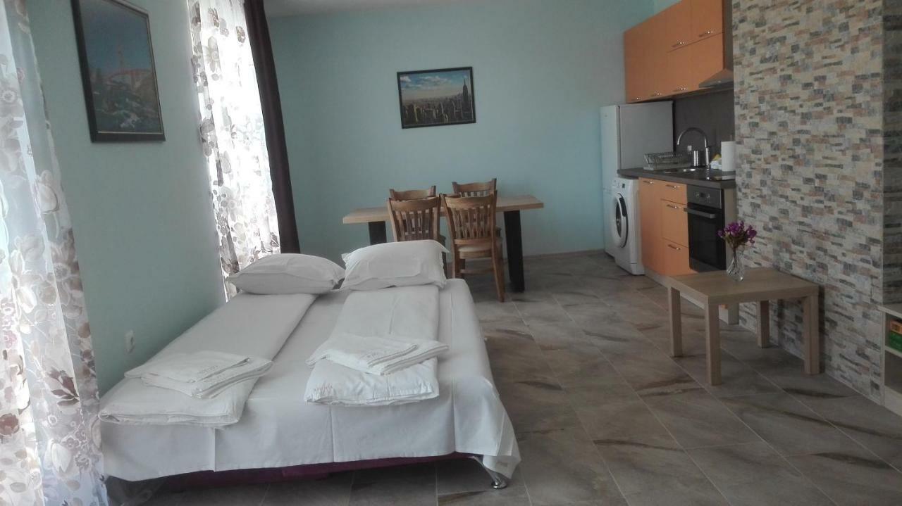 Hiora Apartments Vasiliko Tsarévo Extérieur photo