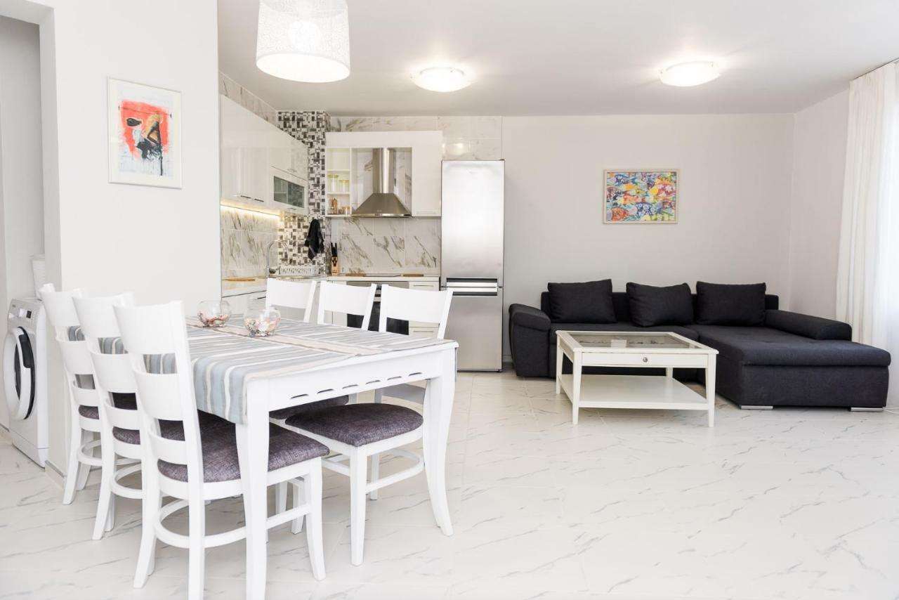 Hiora Apartments Vasiliko Tsarévo Extérieur photo
