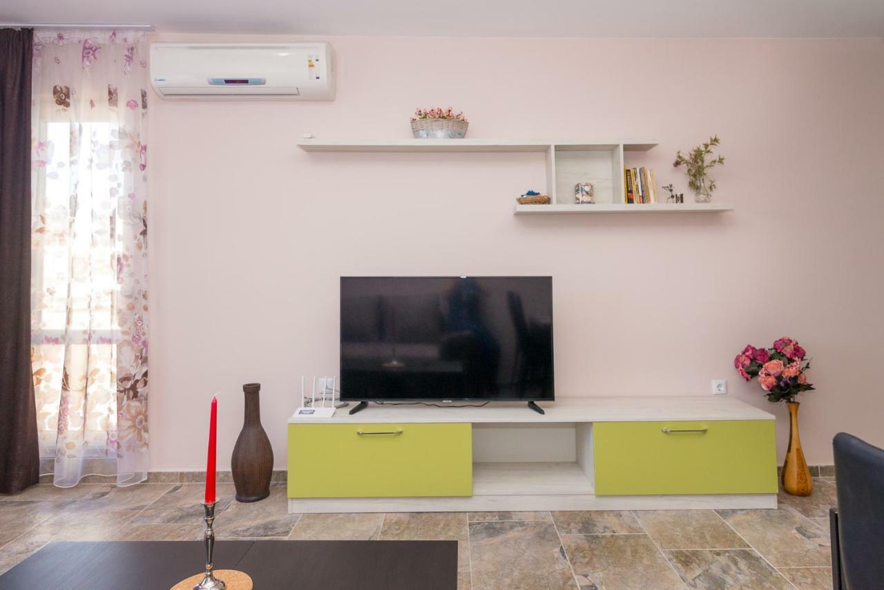 Hiora Apartments Vasiliko Tsarévo Extérieur photo