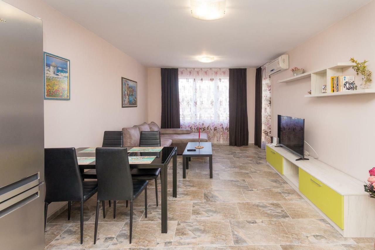 Hiora Apartments Vasiliko Tsarévo Extérieur photo