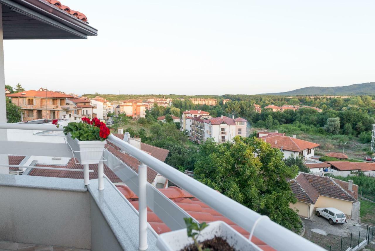 Hiora Apartments Vasiliko Tsarévo Extérieur photo