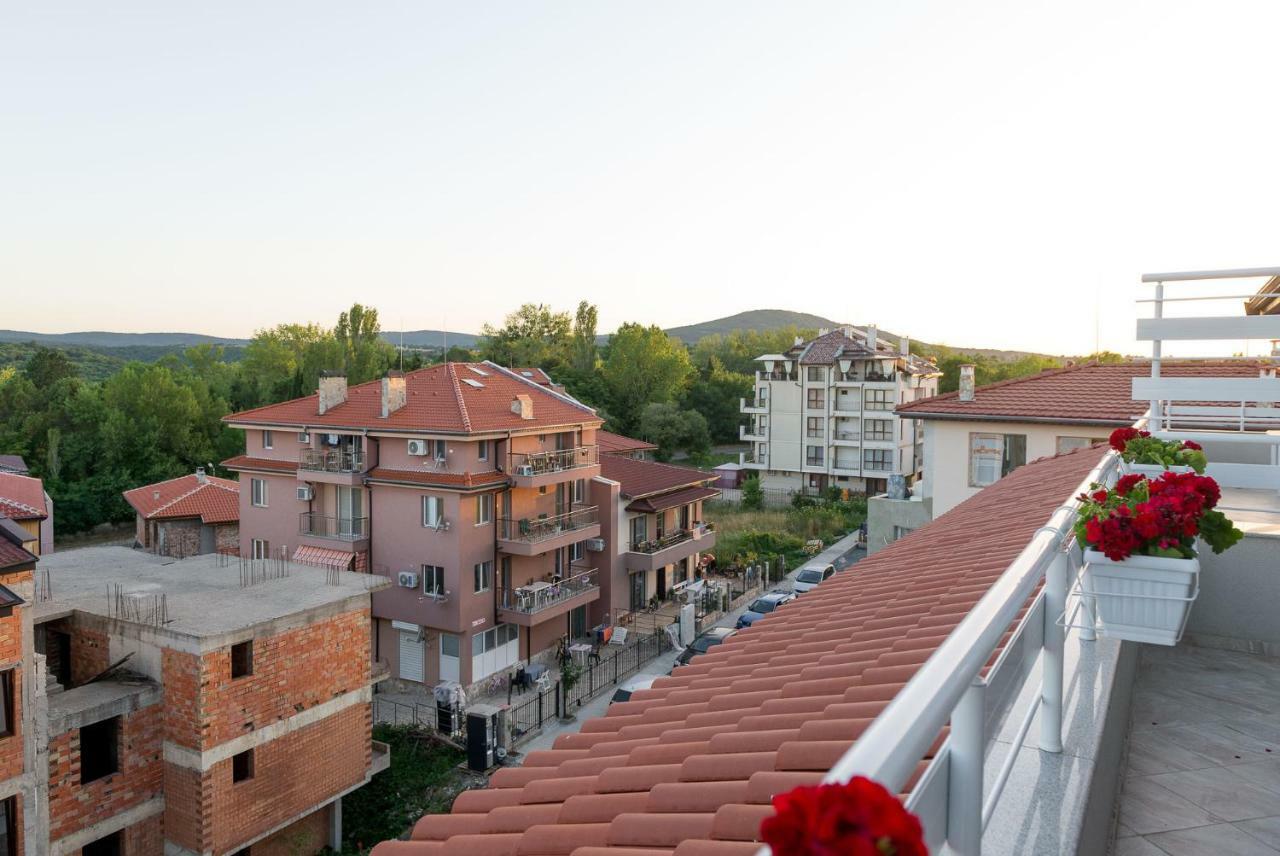 Hiora Apartments Vasiliko Tsarévo Extérieur photo